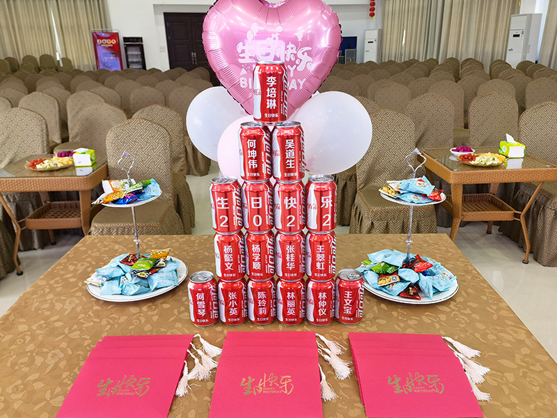 2022年05月份员工生日会